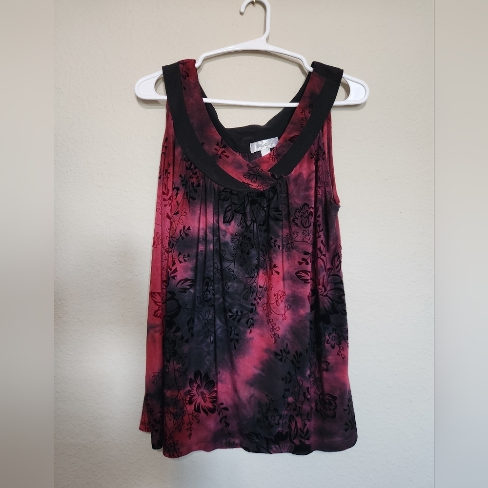Black & Red Stretchy Sleeveless Top Size Large
